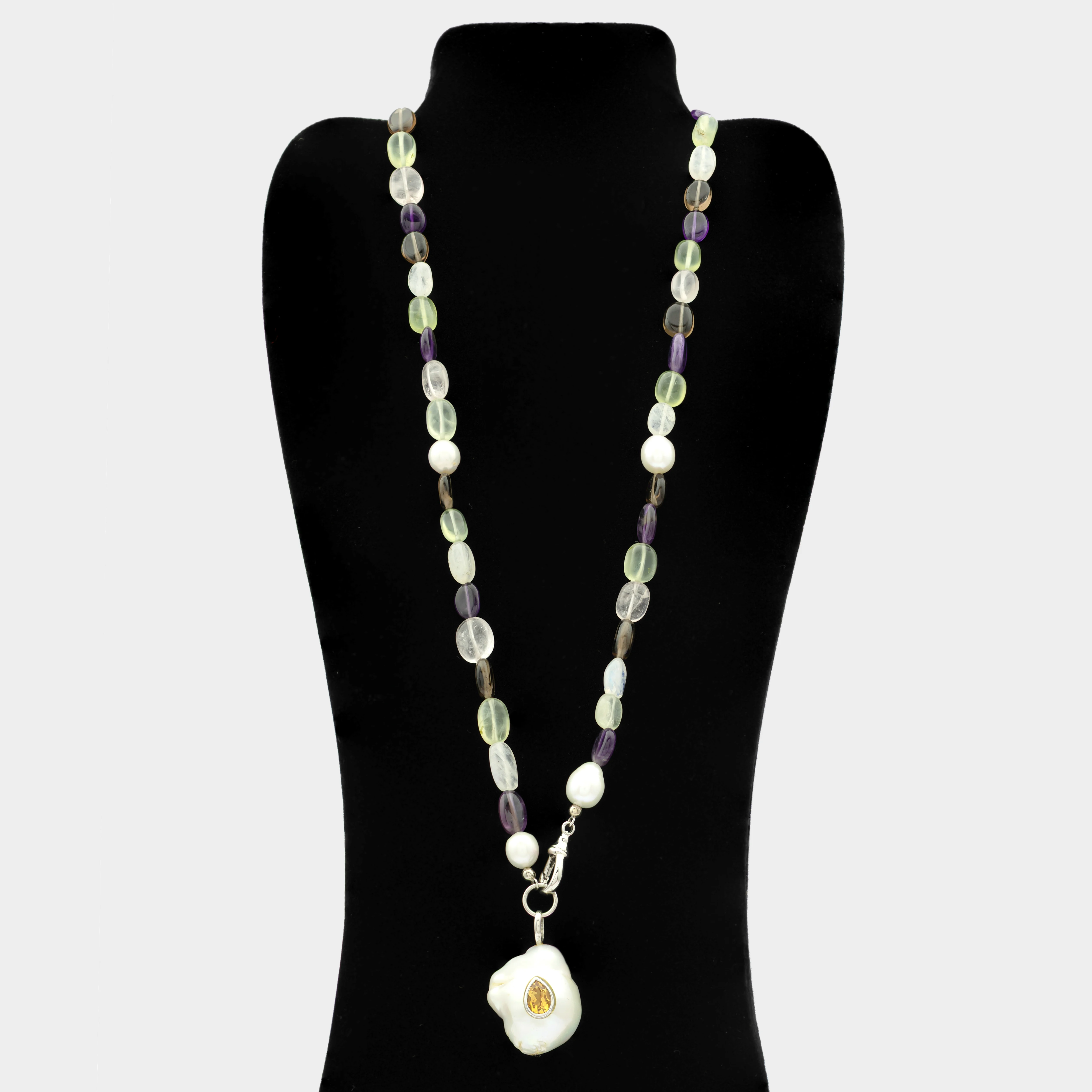 Multicolor Pearl Pendant Necklace