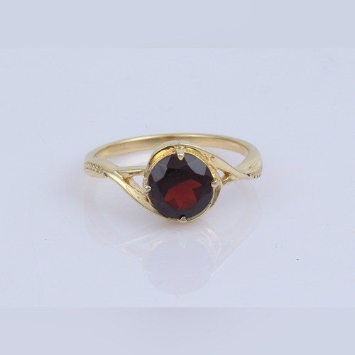 925 Silver Red Garnet Solitaire Ring With Yellow Gold Plating - Image 2