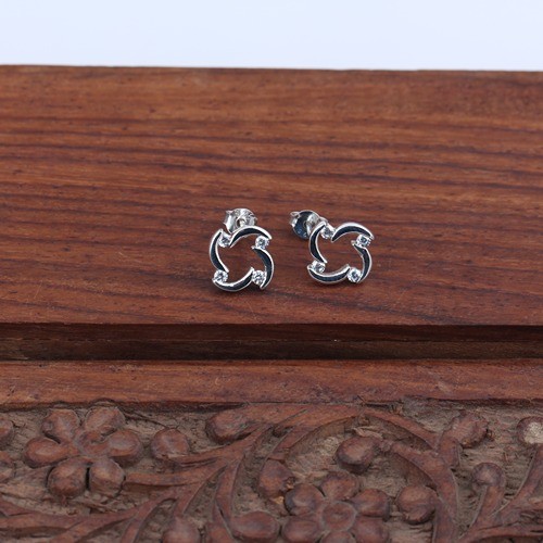 925 Silver Curb Wire Stud Earring - Image 2