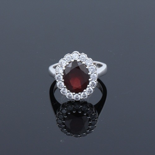 925 Silver Garnet And White Zircon Cocktail Ring - Image 2