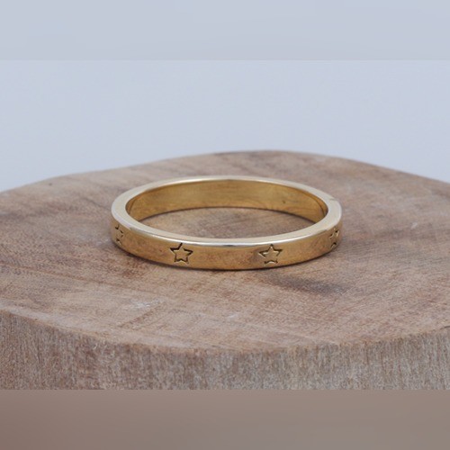 925 Silver Plain Star Band Ring With Yellow Gold Plating - Image 1