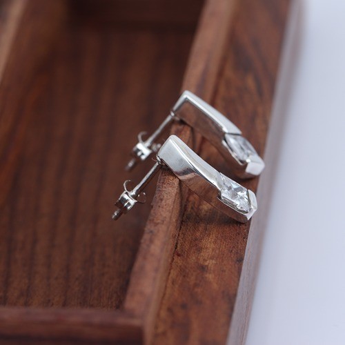925 Silver White Zircon Square Stud Earring - Image 4