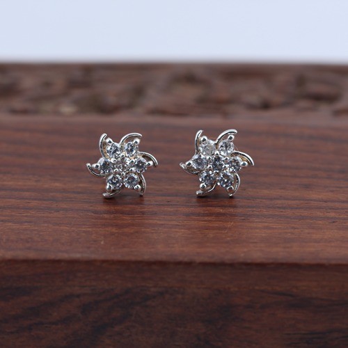 925 Silver Fancy Star Shape White Zircon Stud Earring - Image 2