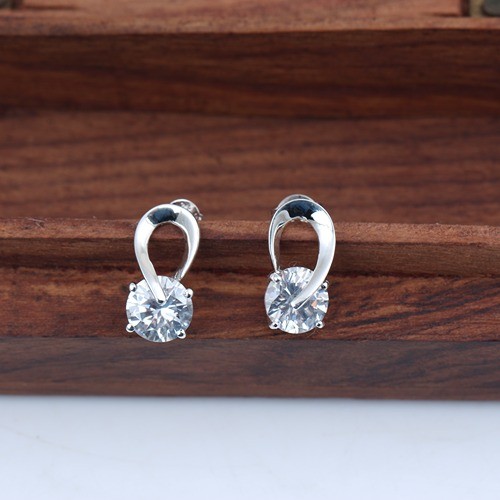 925 Silver Solitaire White Zircon Stud Earring - Image 1