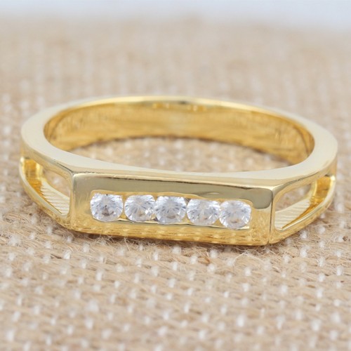 925 Silver Classic White Zircon Ring With Yellow Gold Plating - Image 1