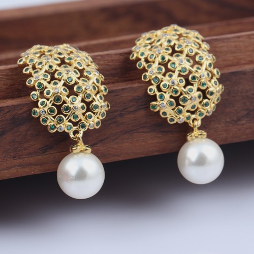 925 Silver Earring With Pearl, Green And White Zircon With Yellow Gold Plating - Image 1