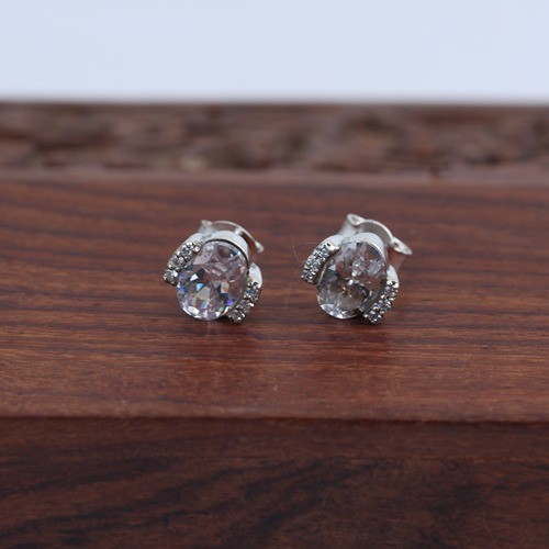 925 Silver Fancy Designer White Zircon Stud Earring - Image 1