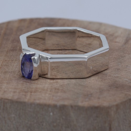 925 Silver Fancy Shape Ring With Tanzanite - Image 3