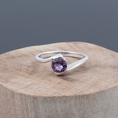 925 Silver Amethyst Solitaire Ring - Image 1