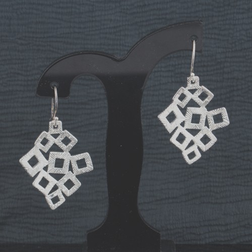 925 Silver Plain Zigzag Earring With Ear wire - Image 1