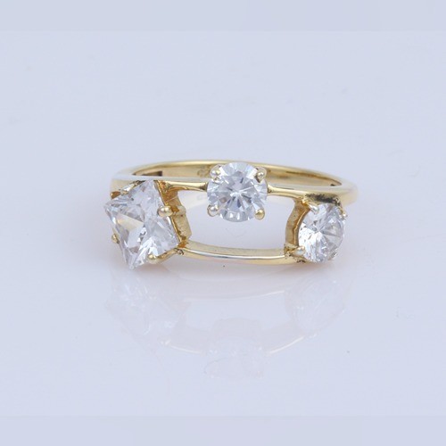 925 Silver Fashionable White Zircon Three Stone Ring with Yellow Gold Plating - Image 2