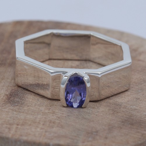 925 Silver Fancy Shape Ring With Tanzanite - Image 2