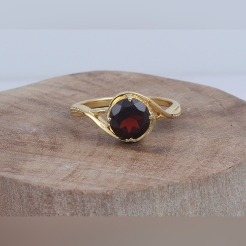 925 Silver Red Garnet Solitaire Ring With Yellow Gold Plating - Image 1