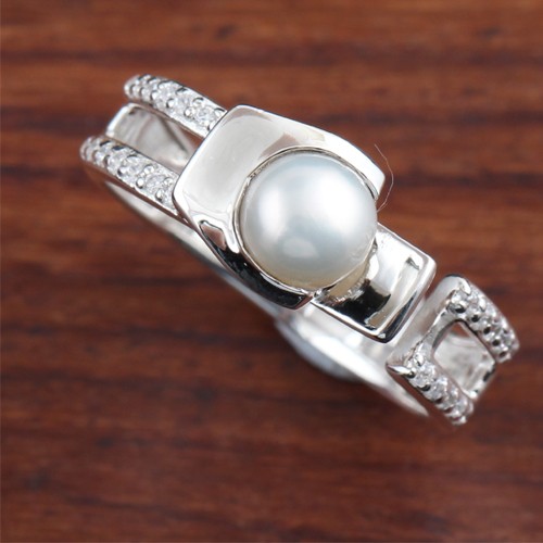 925 Silver Pearl With White Zircon Ring - Image 3